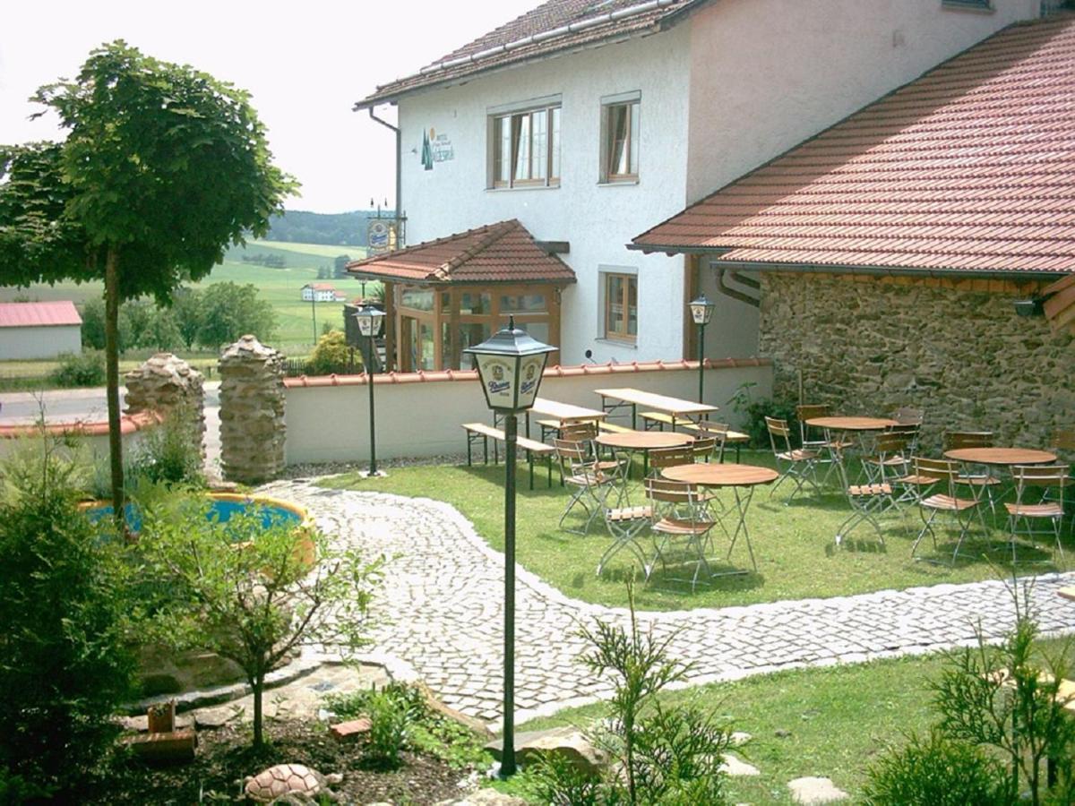 פורת אים וואלד Landhotel Waldesruh מראה חיצוני תמונה