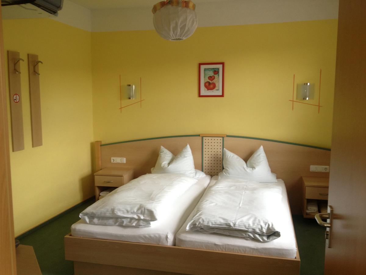 פורת אים וואלד Landhotel Waldesruh מראה חיצוני תמונה